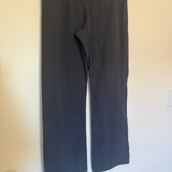 Old Navy | Charcoal Gray Yoga Pants - Picture 2 of 7